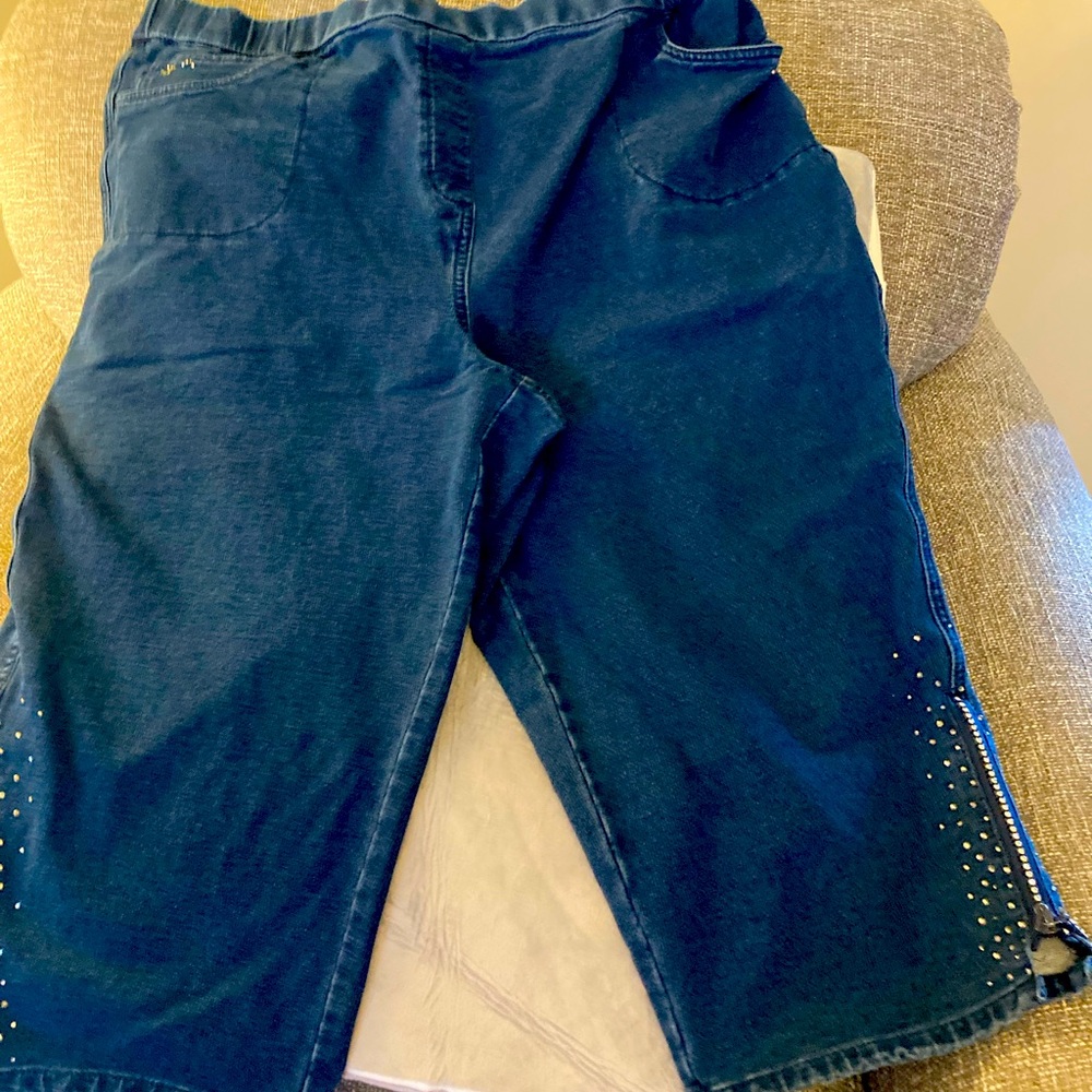 Quacker Factory size XL Capri Dream Jeans
